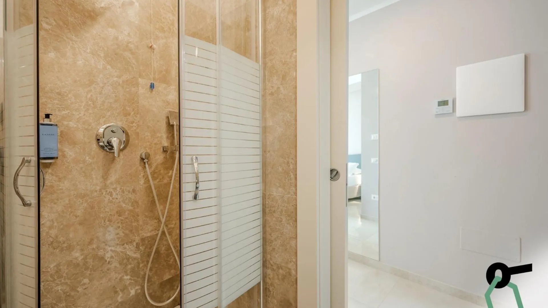Hotiday Room Collection - Porto Venere 4*,